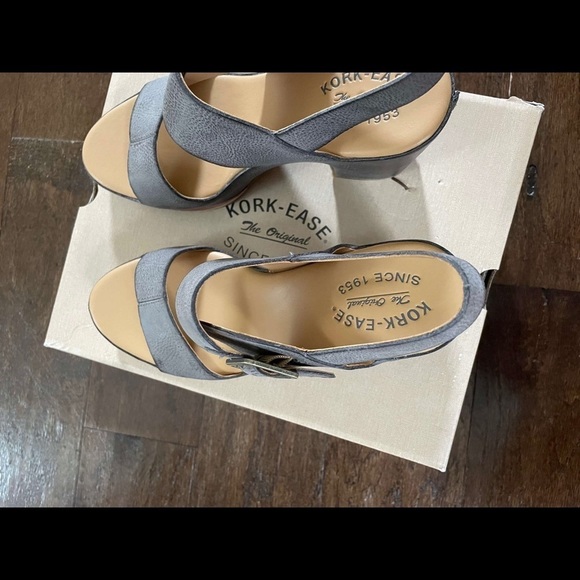 Kork-Ease Gray Sandals - Picture 8 of 14